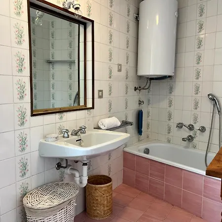 Guesthost - Il Dente Del Gigante Apartment Courmayeur