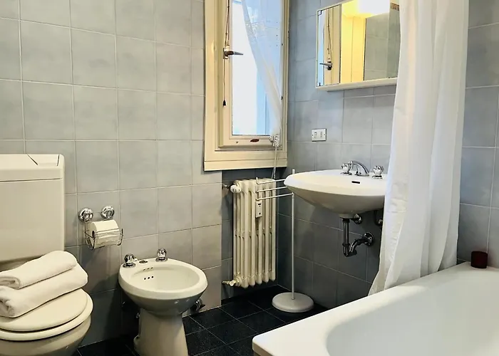 Guesthost - Il Dente Del Gigante Apartment Courmayeur