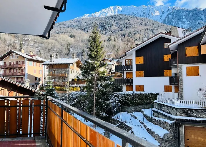 Guesthost - Il Dente Del Gigante Apartman Courmayeur