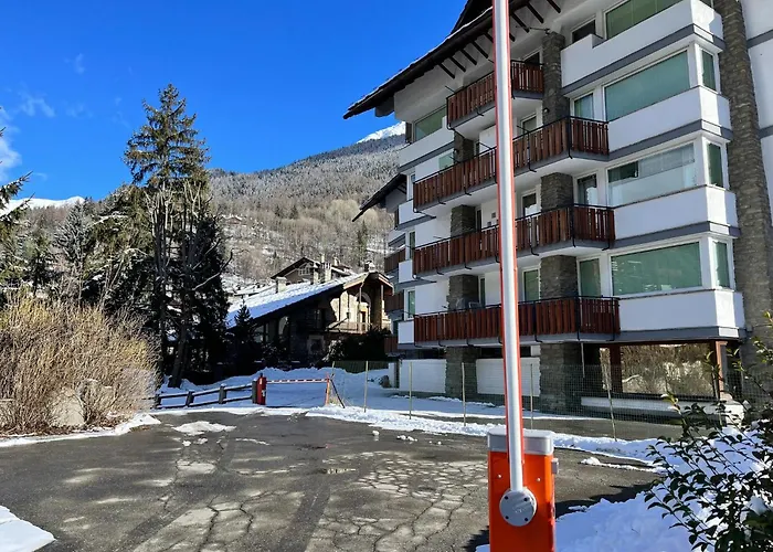 Guesthost - Il Dente Del Gigante * Courmayeur